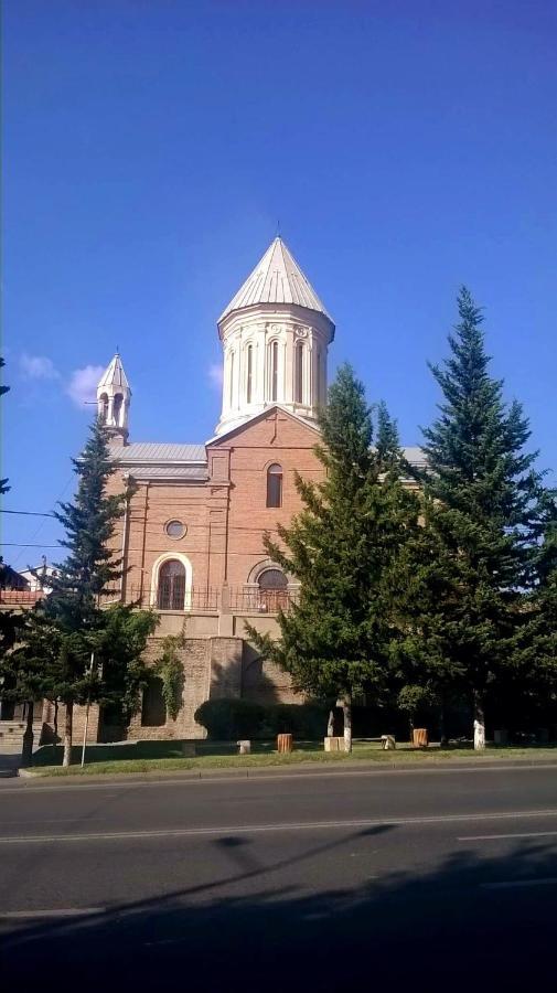 Hotel Lile Tiflis Exterior foto