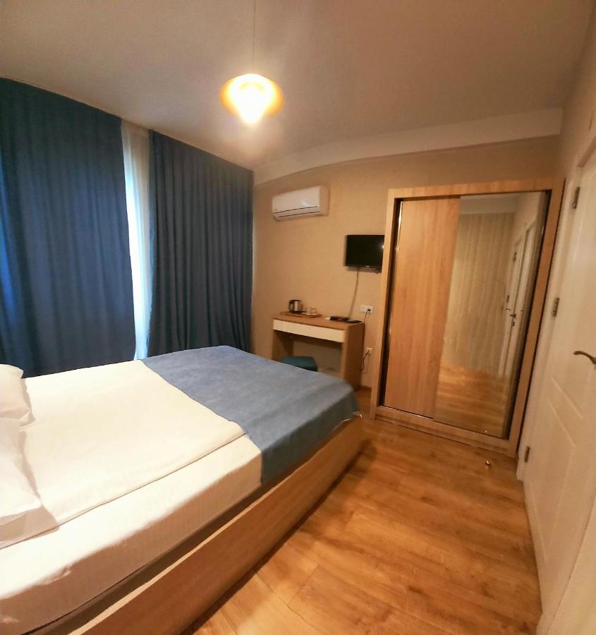 Hotel Lile Tiflis Exterior foto